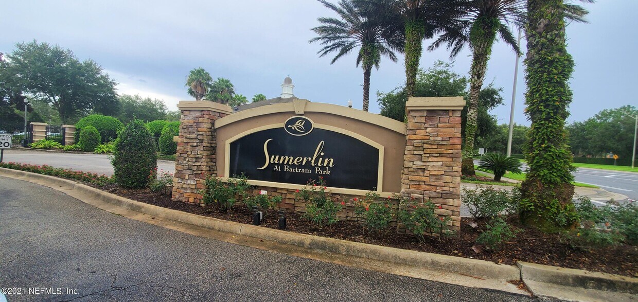 Foto principal - 13007 Surfside Dr