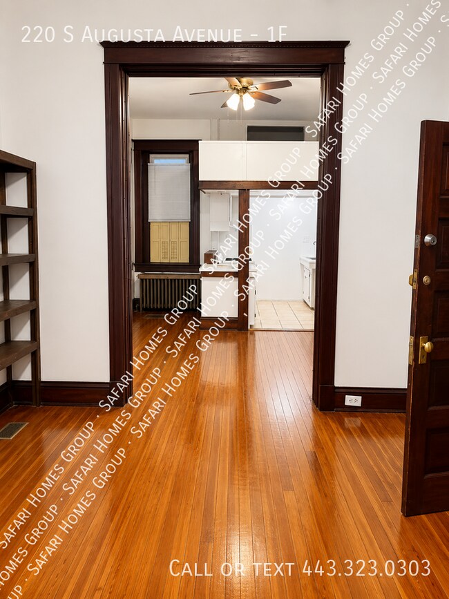 Foto del edificio - 220 S Augusta Ave