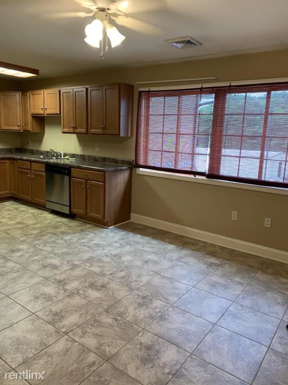 Building Photo - 2 br, 1 bath Apartment - 65 Nickman Plz