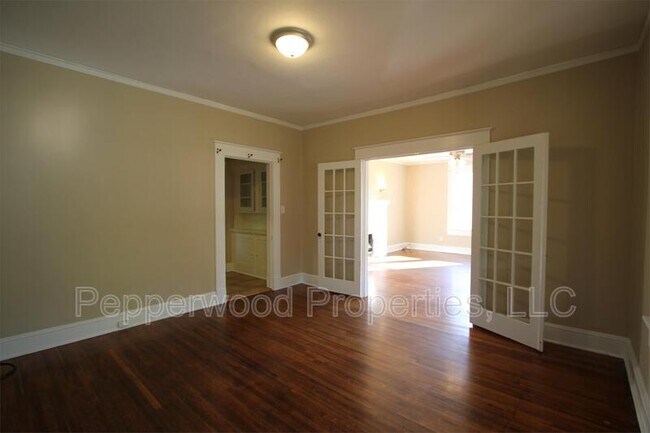 Foto del edificio - 521 S Irwin Ave