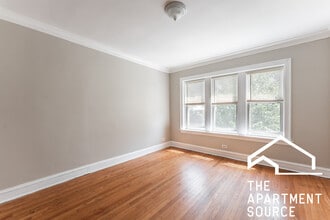 Building Photo - 2620 N Kildare Ave