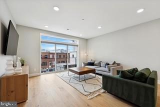 Foto del edificio - 700 Moyer St