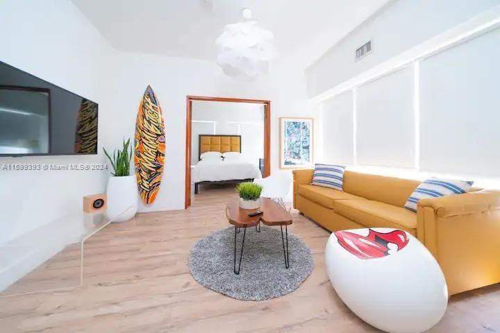 Foto principal - 227 1st St