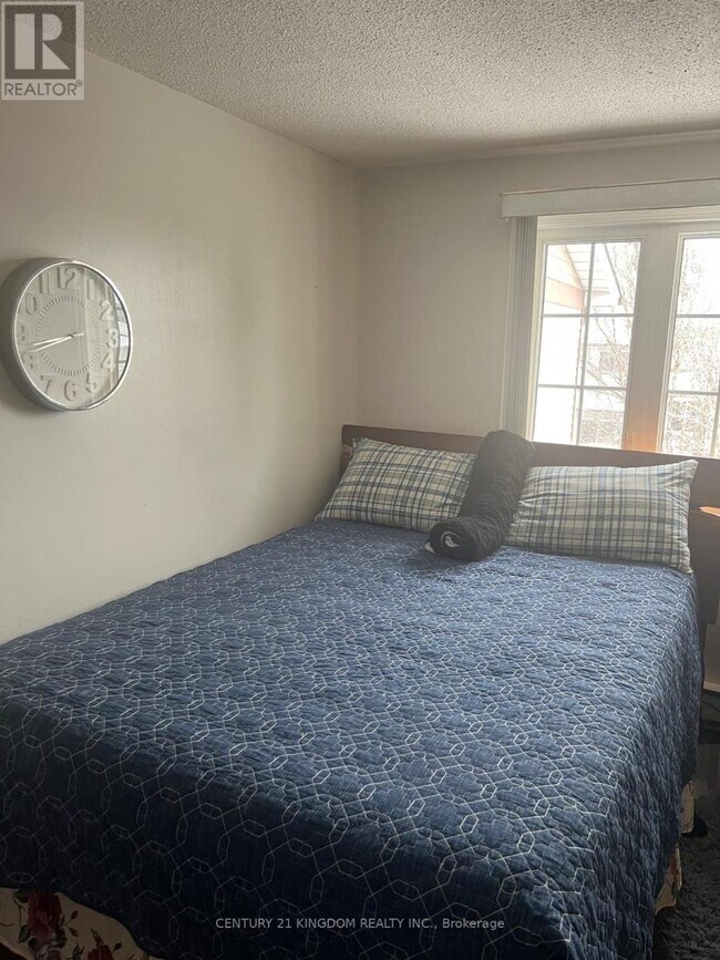 Building Photo - 547 Dorchester Dr