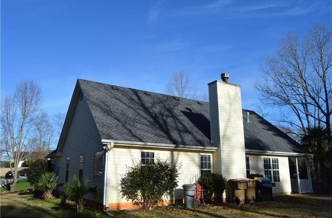 Building Photo - 6440 Countryland Dr
