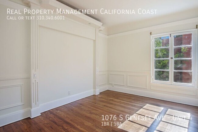 Building Photo - Gorgeous Spacious Spanish Style Upstairs A...