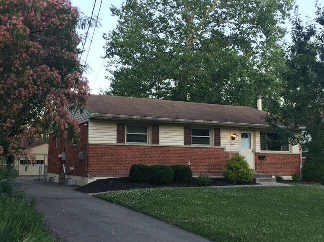 Photo - 9490 Wynnecrest Dr House