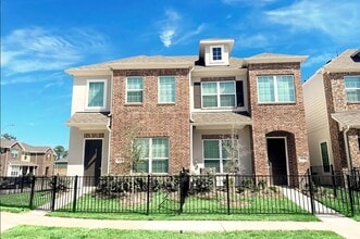 Building Photo - 15862 Blair Castle Dr