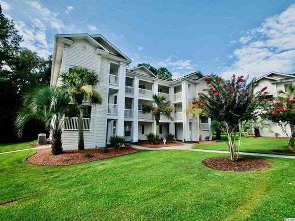 THIS IS A SECOND FLOOR END.UNIT. - 665 Tupelo Ln