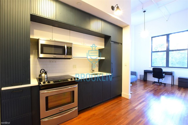 Foto del edificio - 4011 Fillmore Ave
