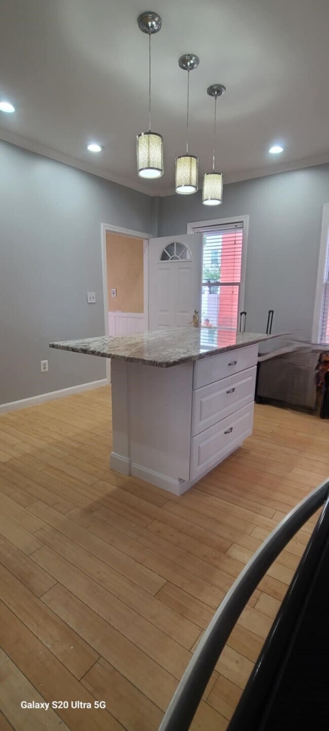 Photo - 162 Andover St Apartments