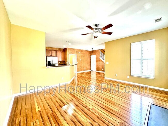 Building Photo - 192 Avonshire Dr.