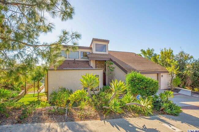 Building Photo - 167 Wonderview Dr