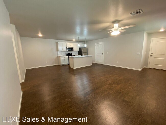 Building Photo - 2 br, 2 bath House - 11414 N Lincoln Blvd