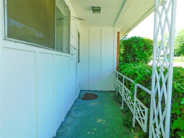 Building Photo - 710 Malone St