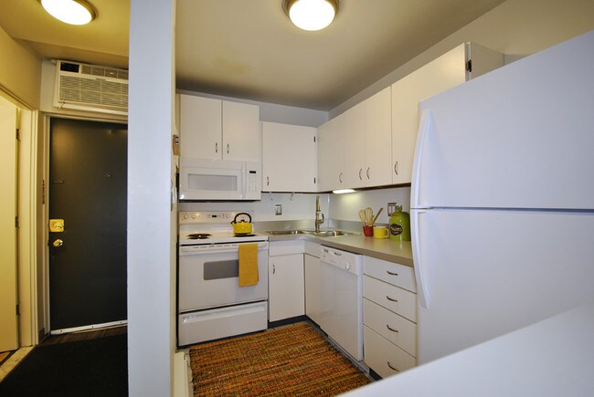 Foto del edificio - Carriage House Apartments