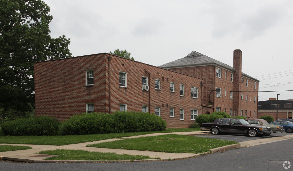 Building Photo - Parkview Apartments