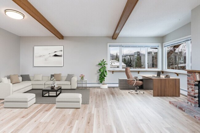 Foto del edificio - 5125 Rhyner Ct