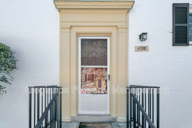 Building Photo - 1726 Preston Rd