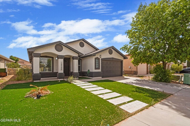 Building Photo - 12732 Roberto Nunez Ln