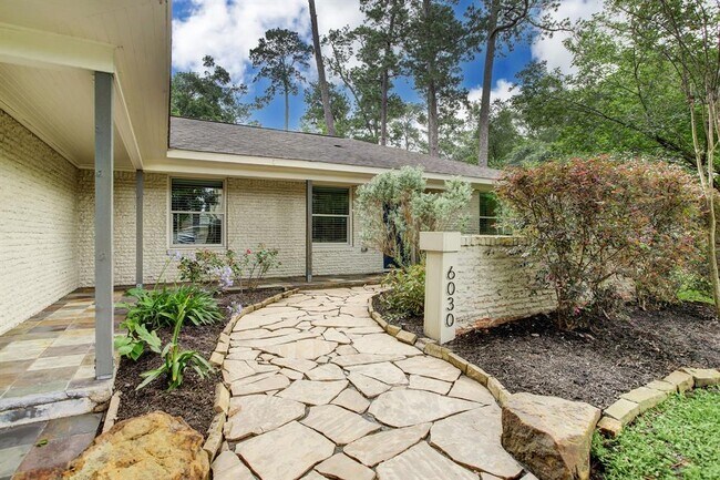 Building Photo - 6030 Woodbrook Ln