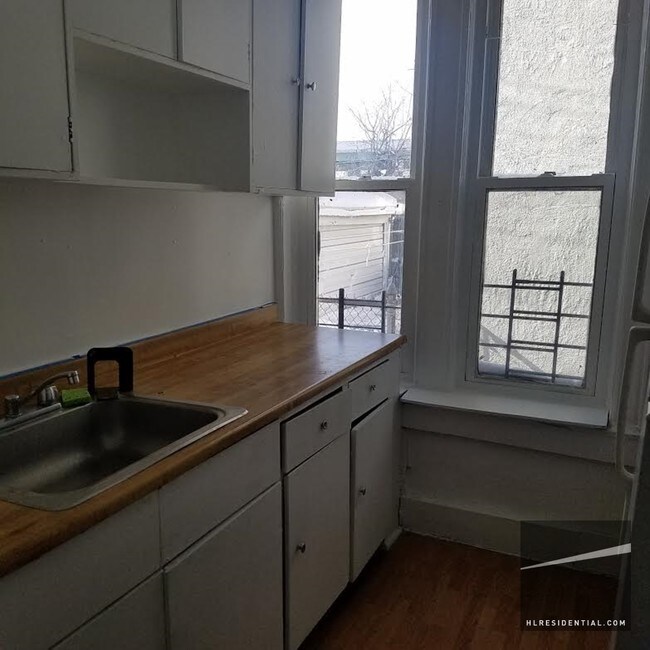 Building Photo - 354 62nd St