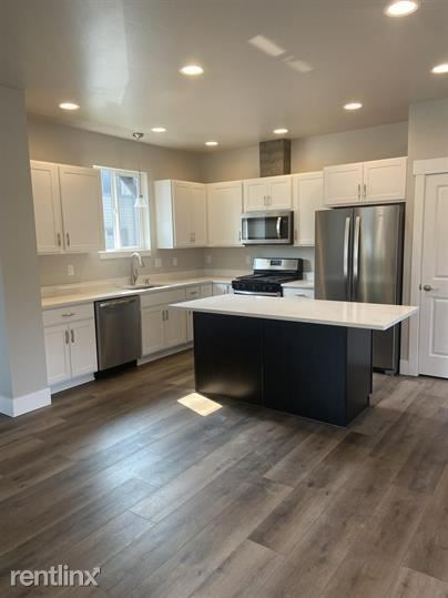 Foto del edificio - 3 br, 2.5 bath House - 647 Denver Street