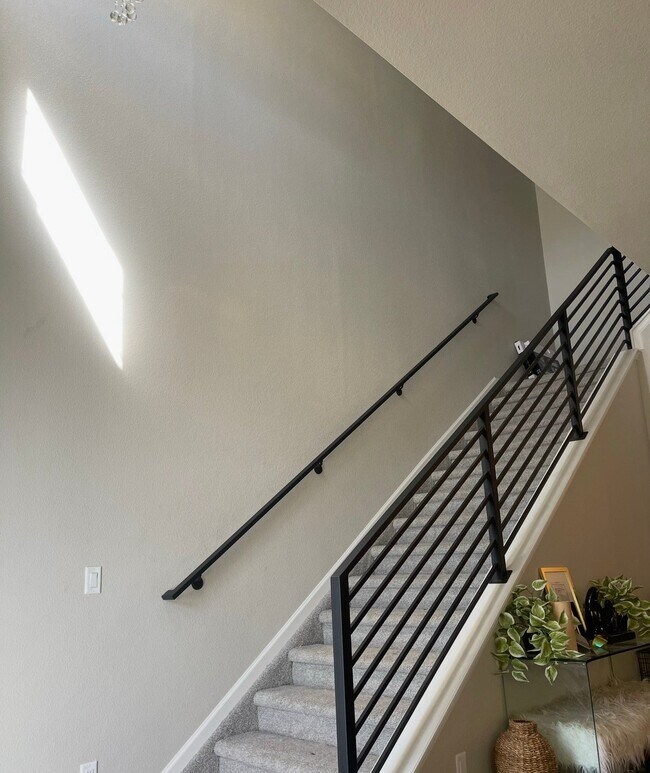 Foto del edificio - 1625 Rose Quartz Heights