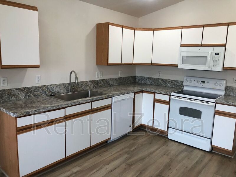 Foto principal - 2748 NW 8th St