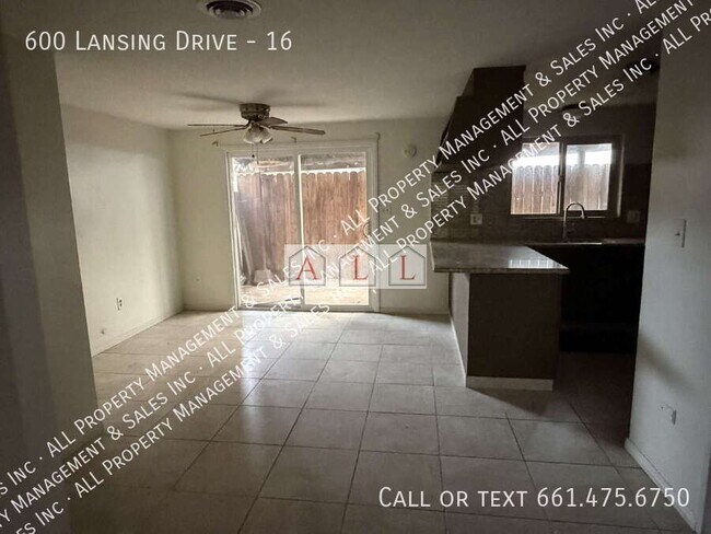 Foto del edificio - 600 Lansing Dr