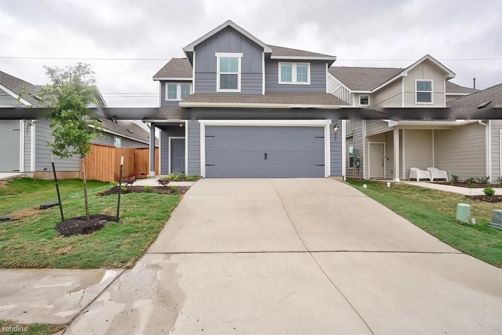 Foto principal - 209 Majestic Cedar Dr