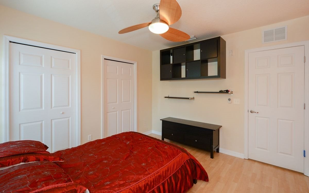 Lakeside Village Townhouse 2 Bedroom 2.5 Bath Available for Short-Term Rental - Lakeside Village Townhouse 2 Bedroom  2.5 Bath Available for Short-Term Rental