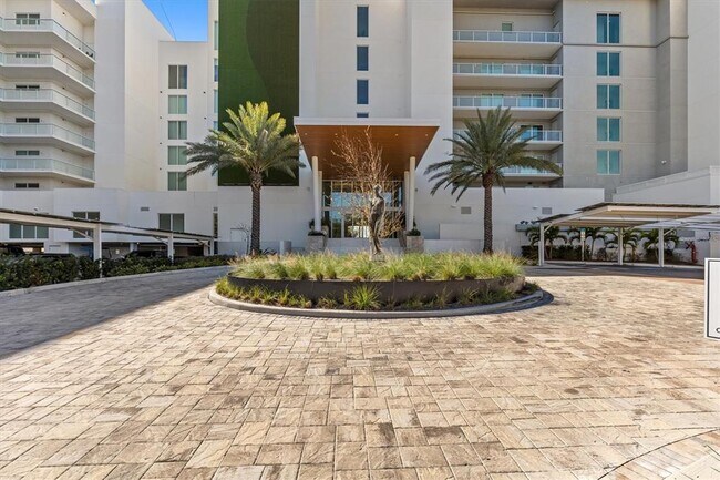 Foto del edificio - 1020 Sunset Point Rd