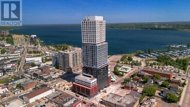Building Photo - 39 Mary St