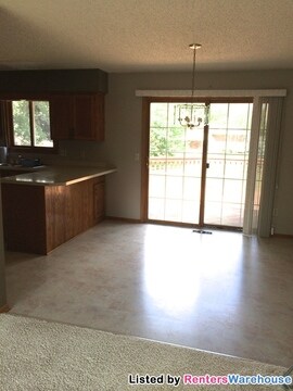 Building Photo - 415 Mineral Pond Ct