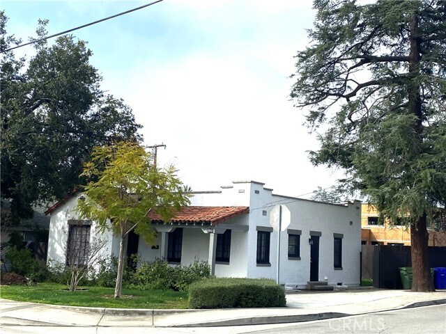 Primary Photo - 291 N 6th Ave