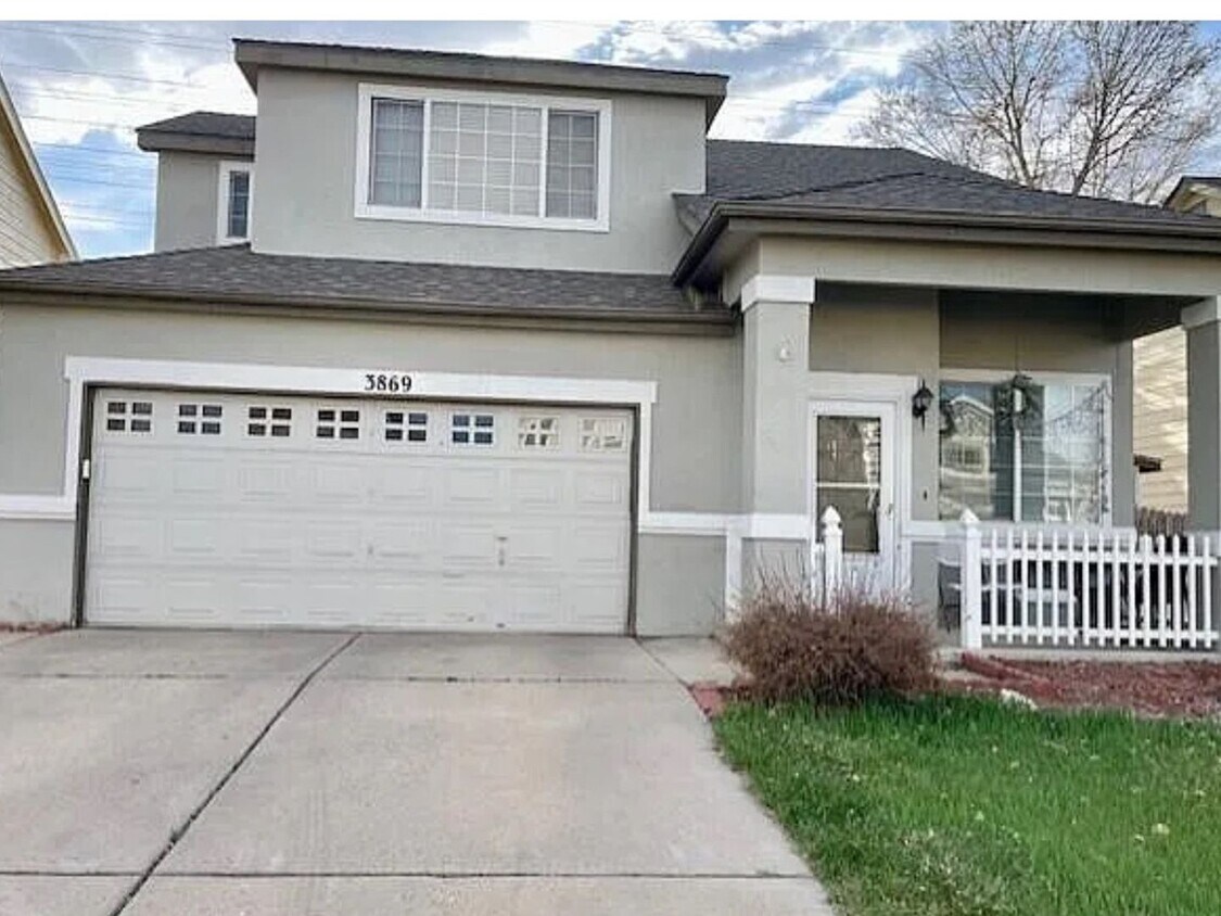 Primary Photo - 3 Bedroom Single Family Home in Aurora