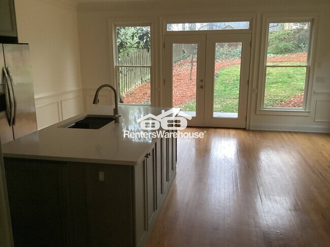 Foto del edificio - 1073 Davis Cir NW