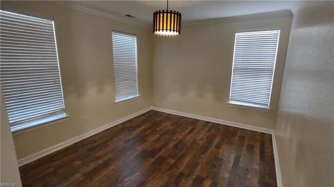 Foto del edificio - 1507 Elderberry Rd