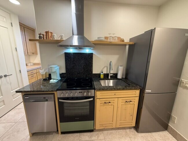 Foto del edificio - 2253 N Cohonina Cir