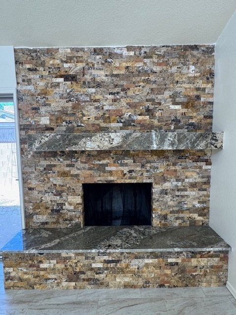Fireplace - 709 Pampas Pl