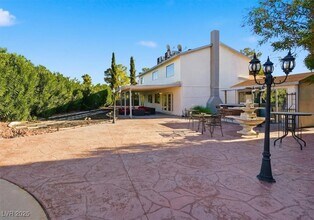 Building Photo - 3182 Moonflower Dr