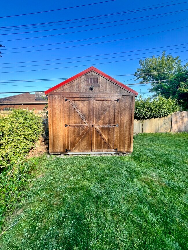 Foto del edificio - 297 Riverside Dr