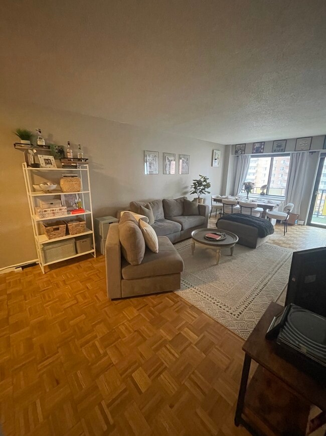 Building Photo - 150 Overlook Ave