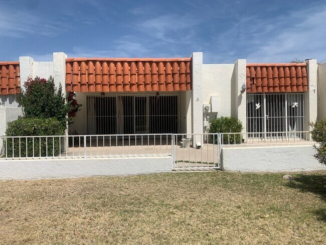 Foto del edificio - 6632 E Paseo Dorado