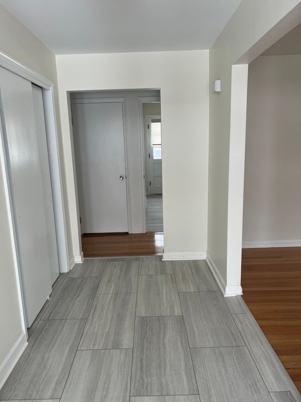 Building Photo - 4100 Leisure Dr