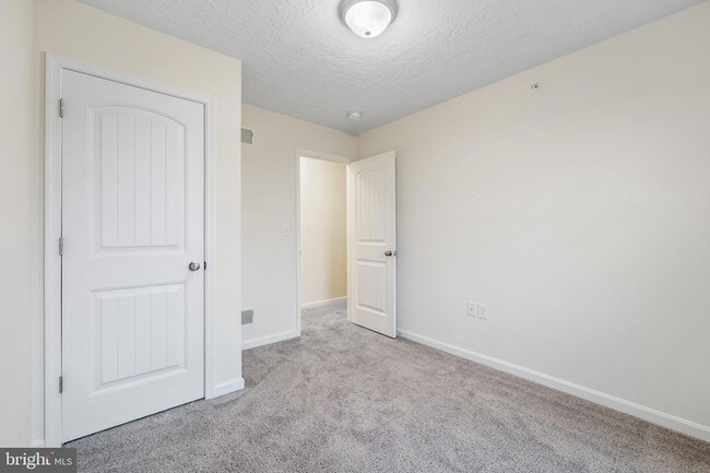 Foto del edificio - 338 Cadbury Dr