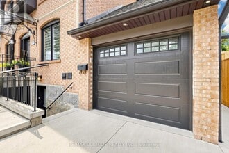 Building Photo - 10 Warbeck Pl