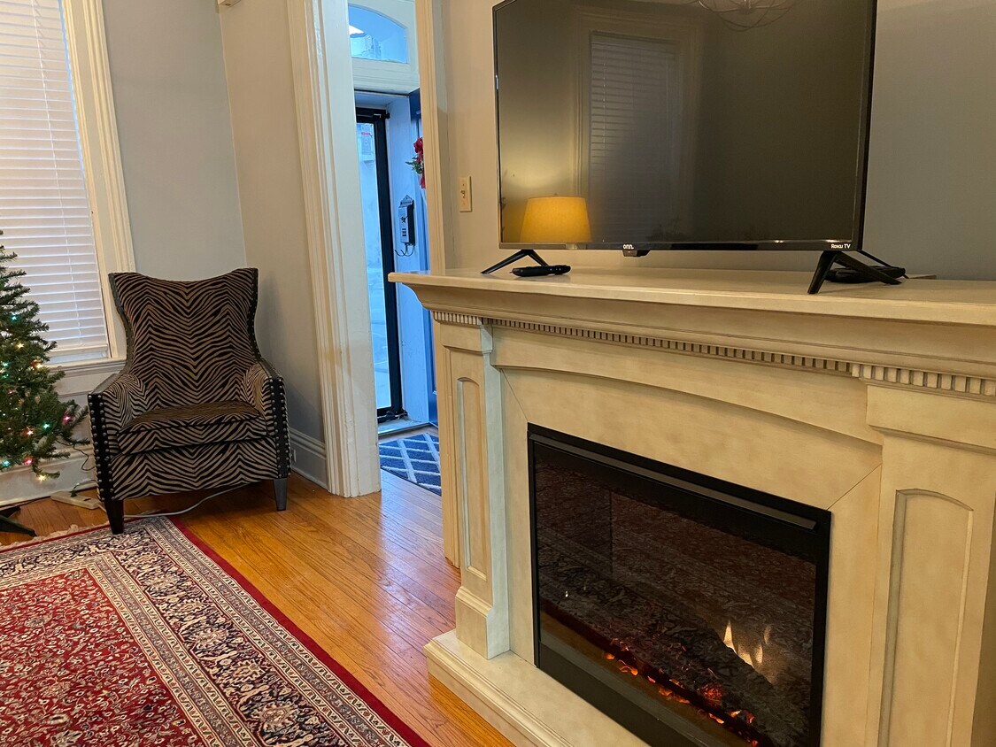 111 W 13th St, Dubuque, IA 52001 Townhome Rentals in Dubuque IA