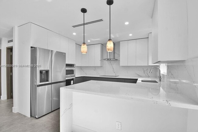 Photo - 7902 SW 67th Ave (South Miami, FL) House